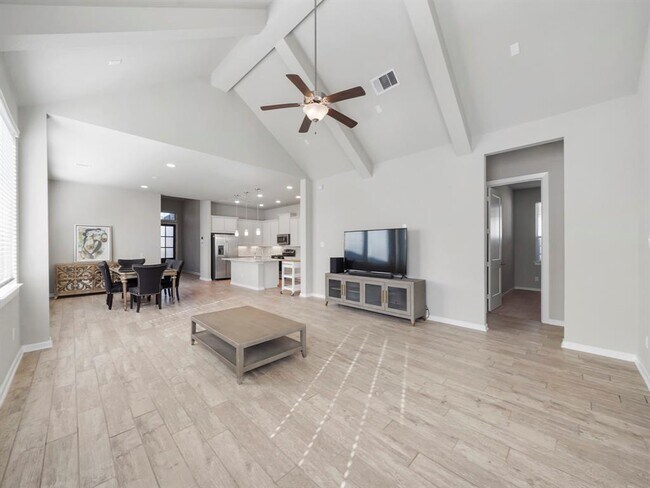 Foto del edificio - 4535 Hazel Bay Ct