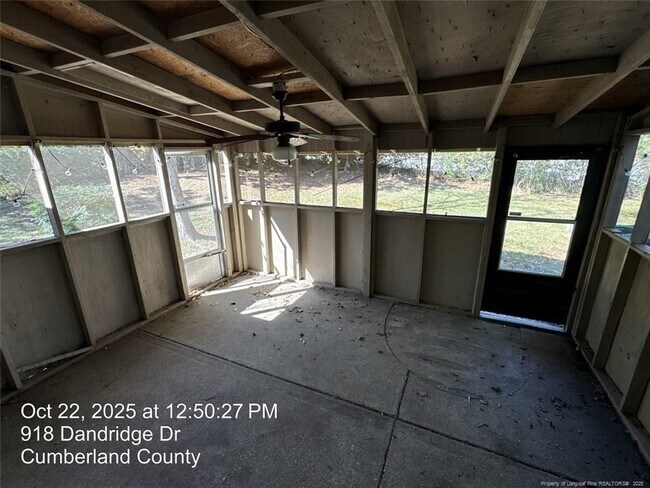Foto del edificio - 918 Dandridge Dr