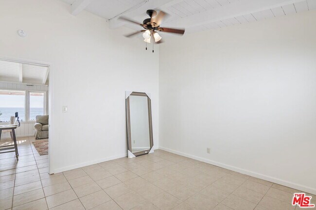 Foto del edificio - 22609 Pacific Coast Hwy