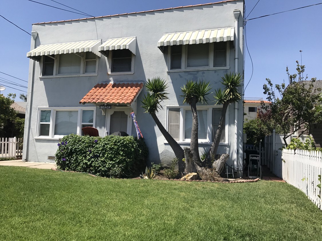 Primary Photo - 416 W 40th Pl