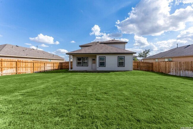 Foto del edificio - 5015 Gully Wy