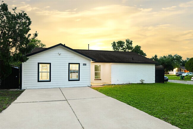 Foto del edificio - 12115 Wood Forest Dr