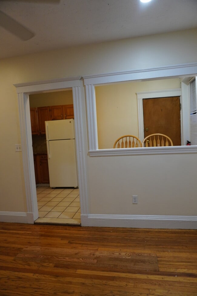 Foto del edificio - 240 Kelton St