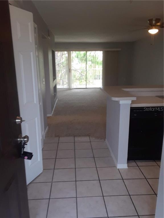 Building Photo - 14001 Fairway Island Dr