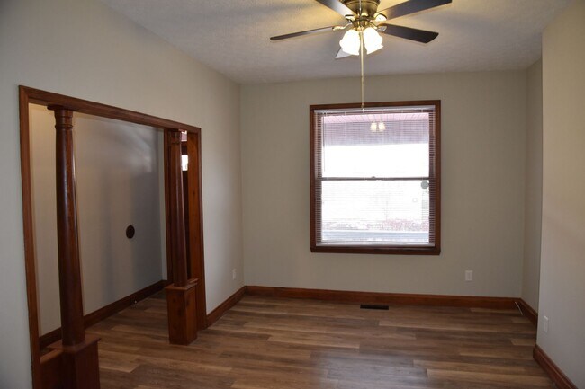 Foto del edificio - 997-999 E Livingston Avenue