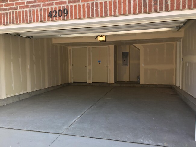 Building Photo - 4209 Bison Park Ct