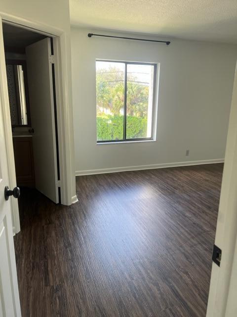 Building Photo - 150 Pineview Rd