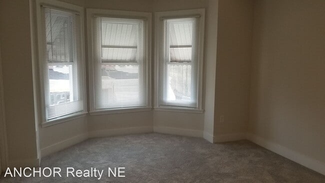 Building Photo - 3 br, 1 bath House - 48 N Millick St.