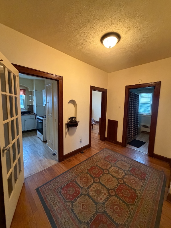 Building Photo - 639 Mulberry Ave