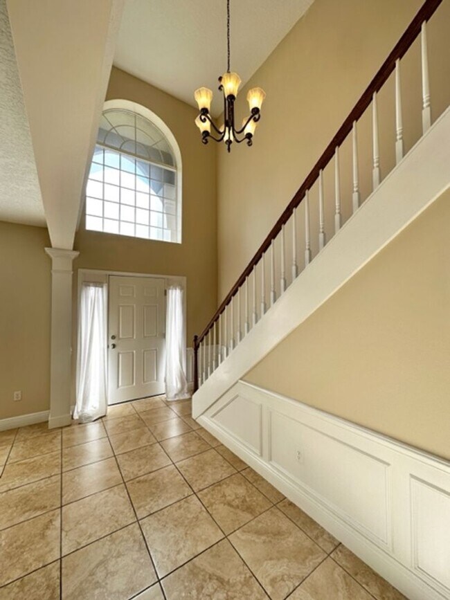 Building Photo - Lake Mary - 4 # Bedroom, 2.5 Bathroom - $2,745.00