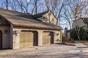 Building Photo - 7 Cottonwood Dr