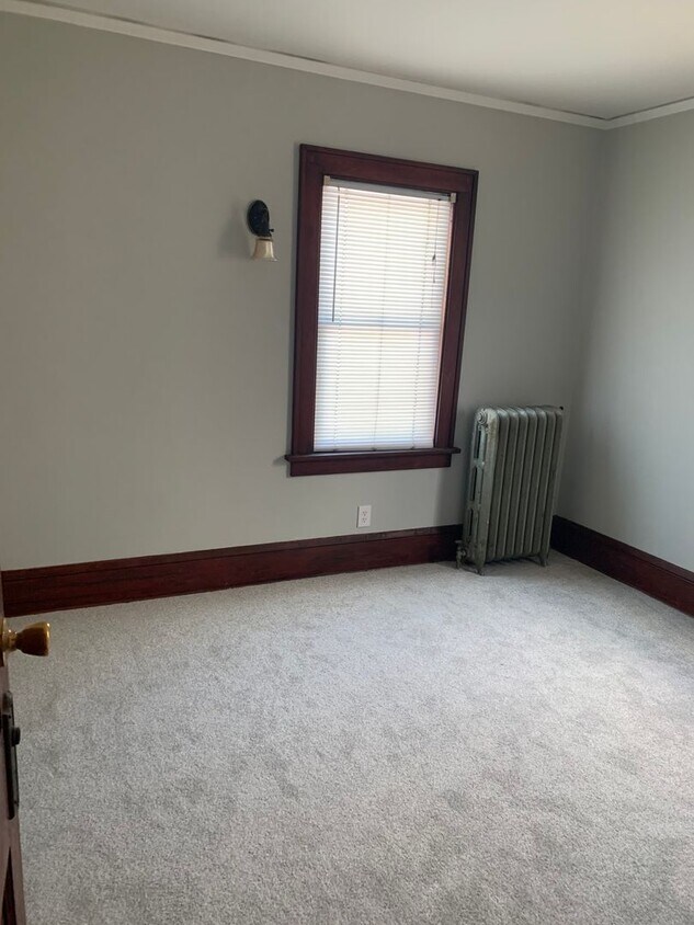 Primary Photo - Newly Updated- Beautiful 6 Bedroom House i...