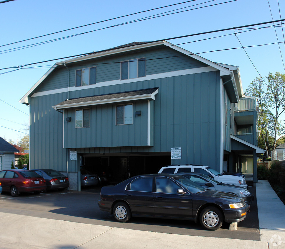 Building Photo - Hayes Apartments