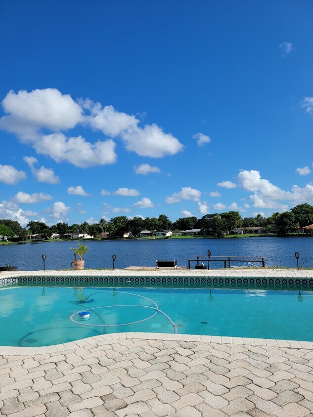 7130 SW 9th St Unit 1, Plantation, FL 33317 Apartments in Plantation