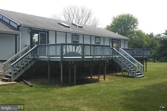 Building Photo - 4107 Riverview Ct