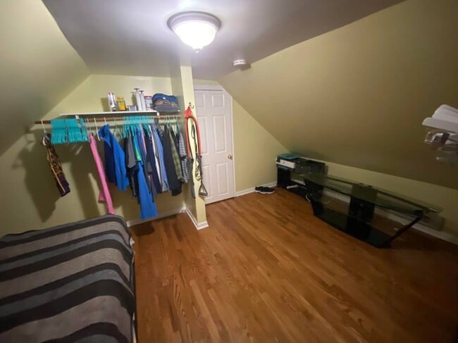Bedroom - 2843 S Kildare Ave