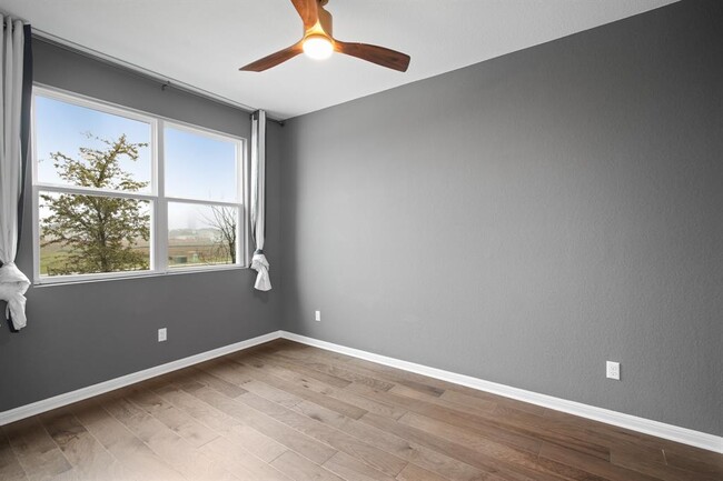 Building Photo - 113 Hornbill Dr