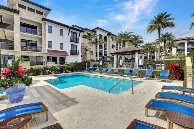 Building Photo - 1035 3rd Ave S