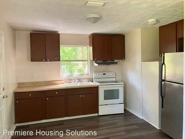 Foto del edificio - 3 br, 1 bath House - 203 D Street