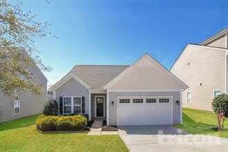 Building Photo - 3301 Pikes Peak Dr