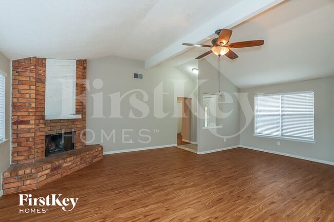 Foto del edificio - 2334 Webster Ranch Rd