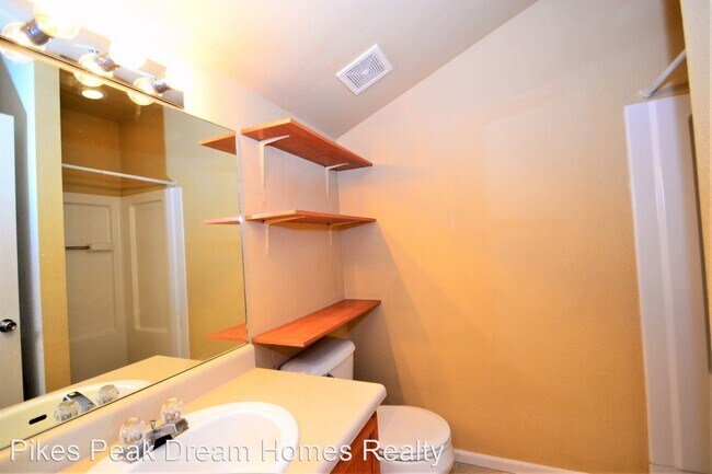 Building Photo - Studio, 1 bath House - 2404 St Paul Drive ...