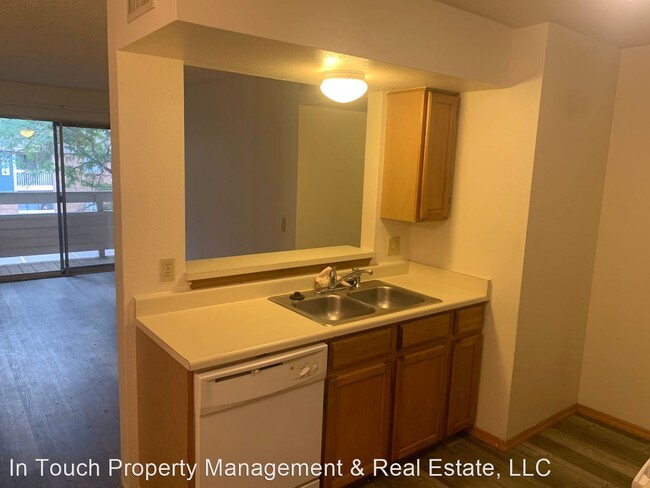 Building Photo - 2 br, 1 bath House - 1075 South Elkhart Wa...
