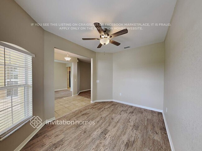 Foto del edificio - 6284 Cornerstone Dr