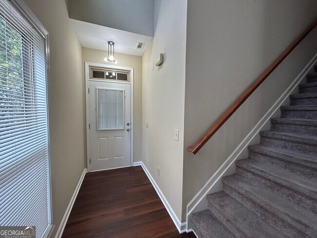 Foto del edificio - 2260 Oakland Downs Way