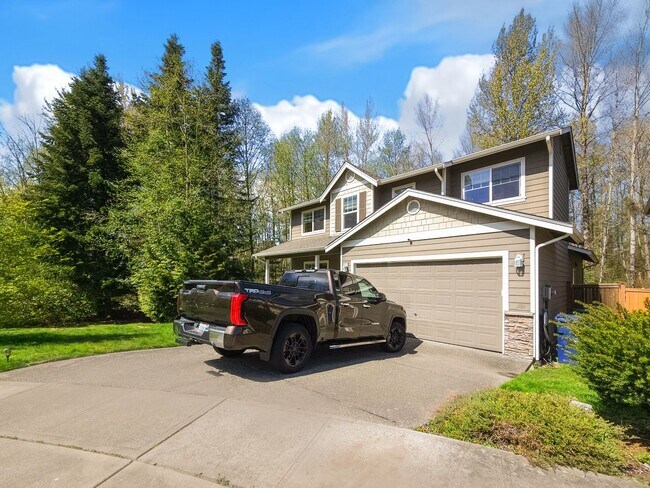 Building Photo - 5BR/3BA End Unit with Greenbelt View in Lynnwood
