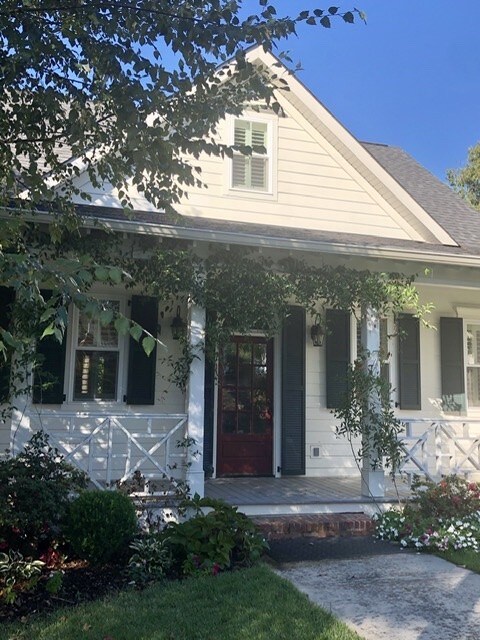 Primary Photo - 1116 Westwood Ave
