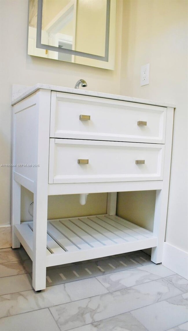 Foto del edificio - 29 Palmetto Dr