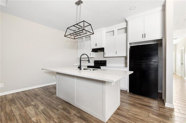 Foto del edificio - 437 W 5th St