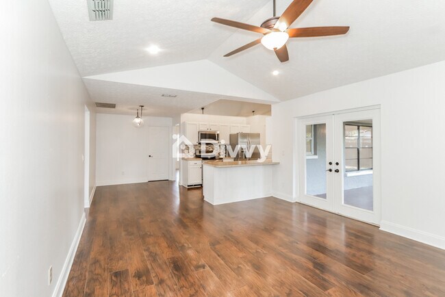 Building Photo - 1005 Cameo Crest Ln, Valrico, FL 33596