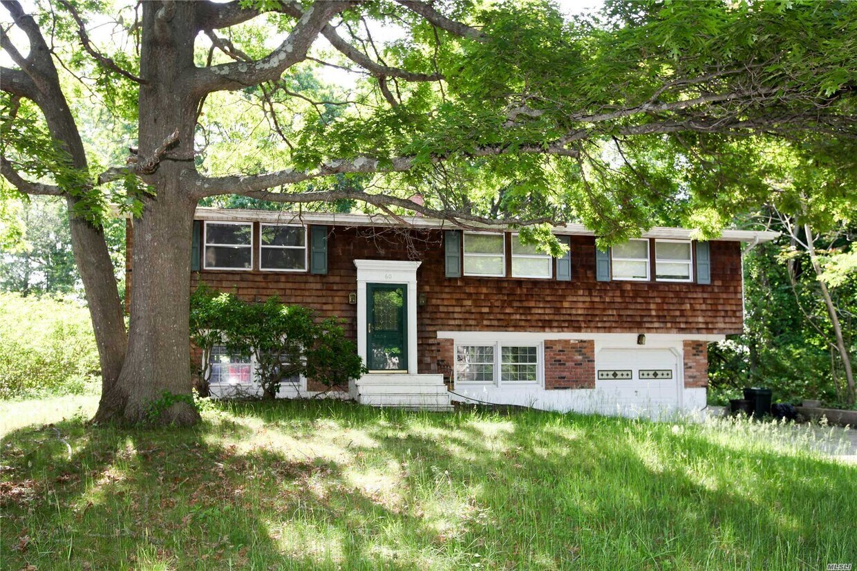 Primary Photo - 60 Arrowhead Ln