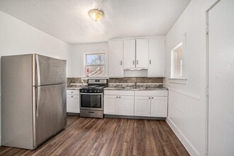 Building Photo - 708 Harrison St