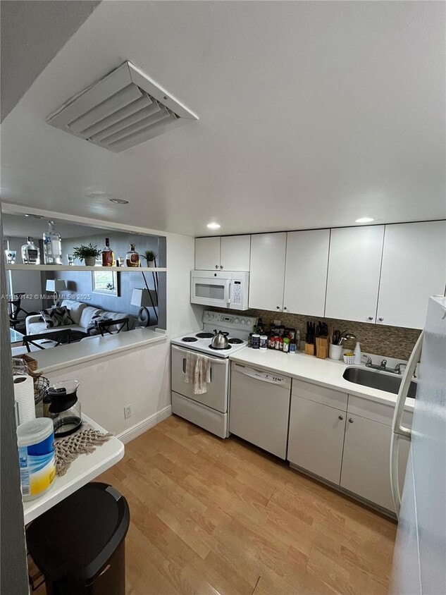 Primary Photo - 2 bedroom in North miami FL 33181