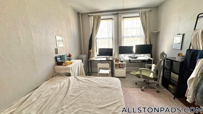 Building Photo - 1056 Commonwealth Ave