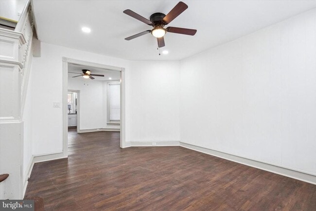 Foto del edificio - 5551 Addison St