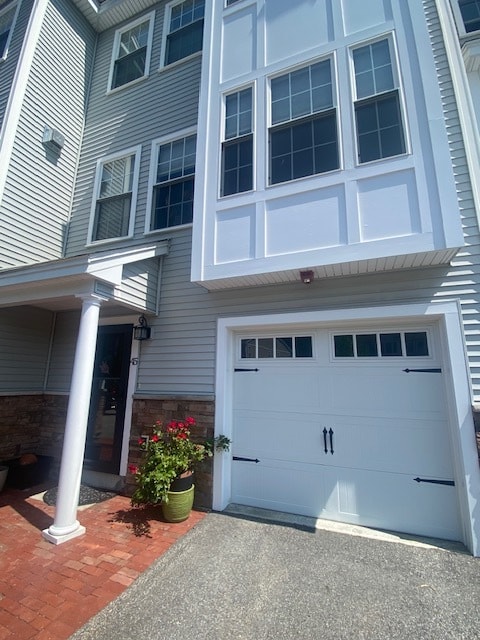 Building Photo - 45 Acadia Ln