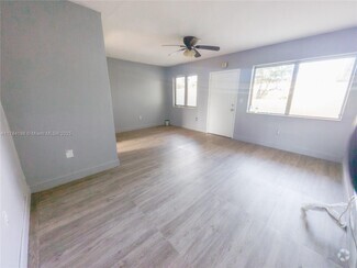Building Photo - 2170 NW Flagler Terrace