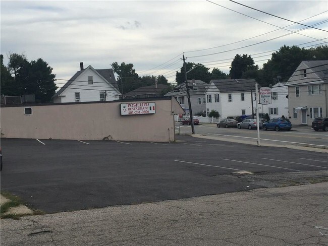 Building Photo - 103-105 Waterman Ave