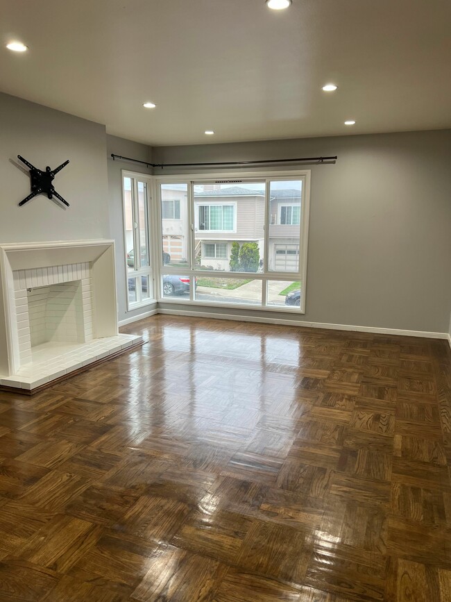 Photo - 45 Baldwin Ave House