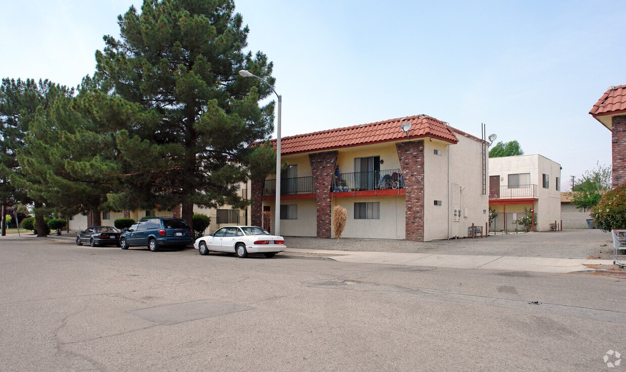 Foto del edificio - 375 Santo Dr