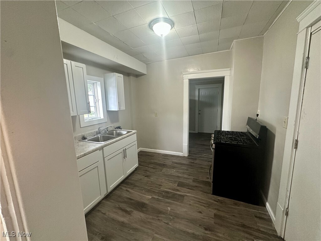 555 Lumiere St Akron, OH 44306 – photo 2