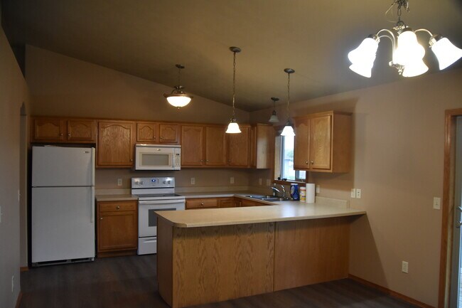 Building Photo - 8102 S Hughes Ave