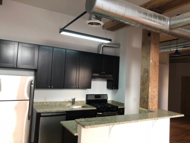 Foto principal - 475 S Jefferson St
