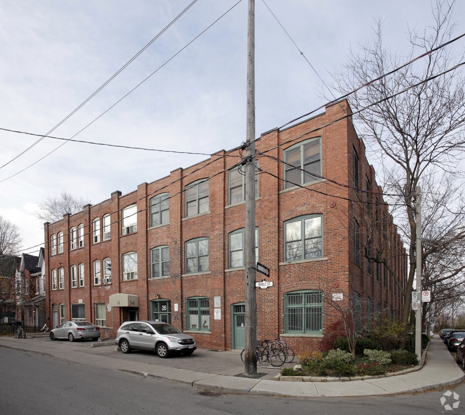 Primary Photo - 34 Noble St
