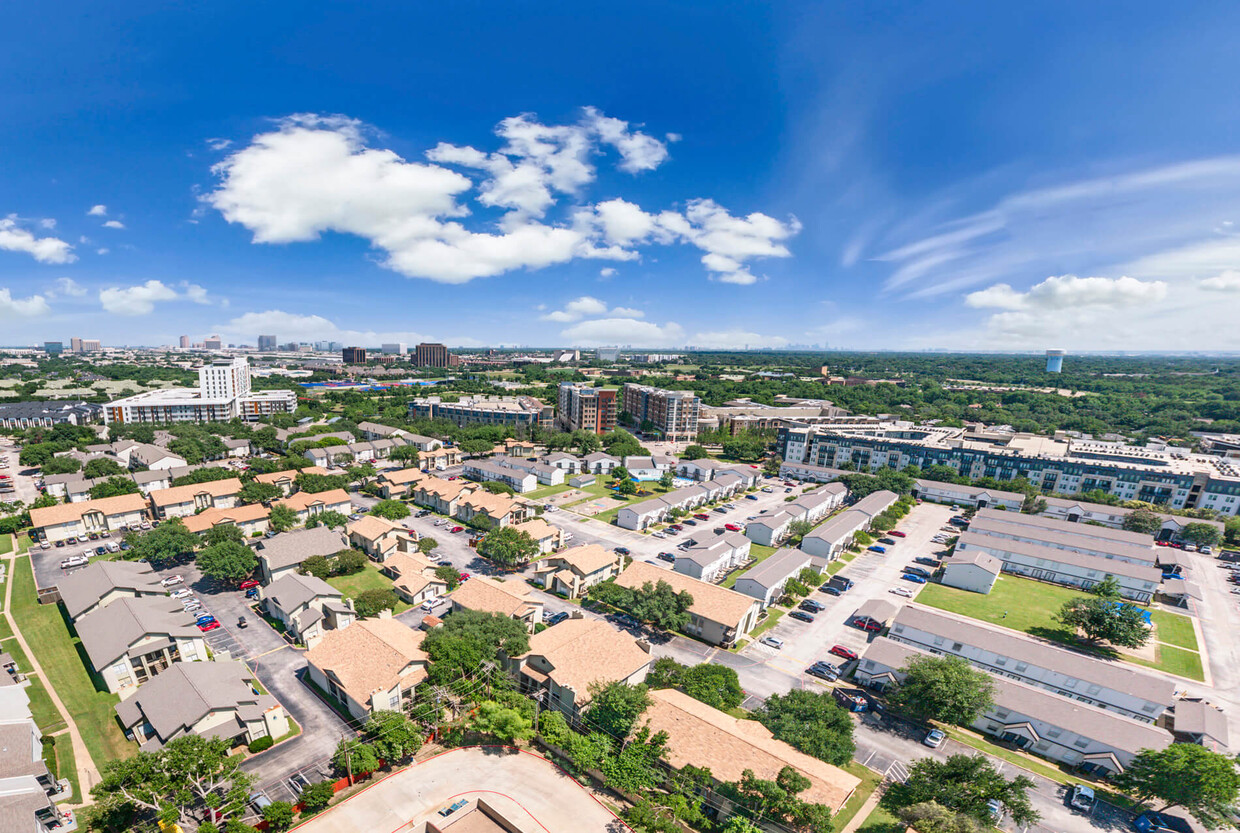 Primary Photo - Addison Apartments at the Park