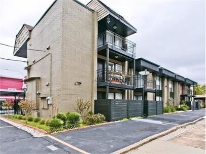 Foto principal - 4301 Hartford St